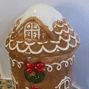 Global Design Connections Gingerbread House Ceramic Cookie Jar – Hand-Painted